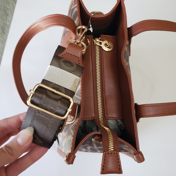 Valentino Orlandi NWT Tote/Crossbody - Picture 14 of 14